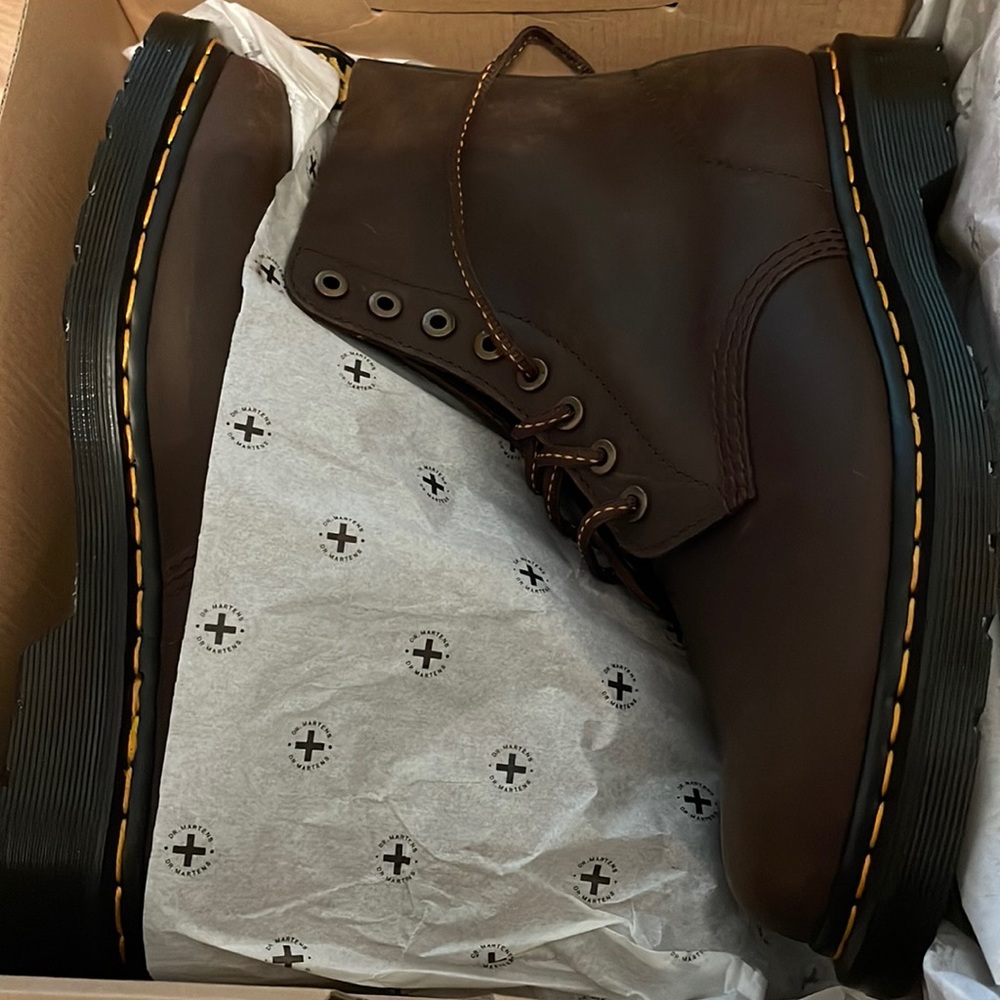 BRAND NEW Dark Brown 1460 Pascal Dr. Air Wair Martens